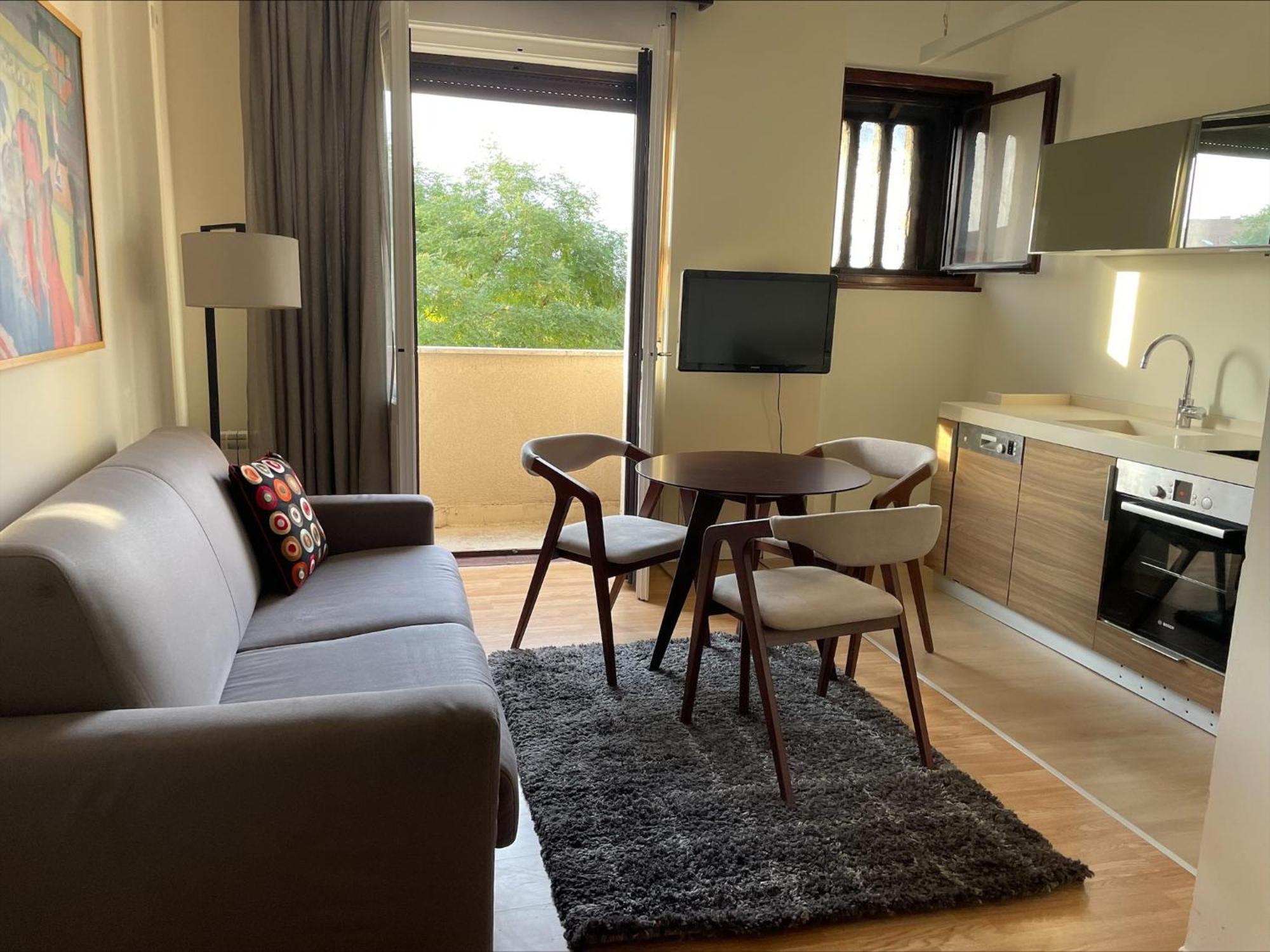 Two Bedroom Apartment Student Square เบลเกรด ภายนอก รูปภาพ